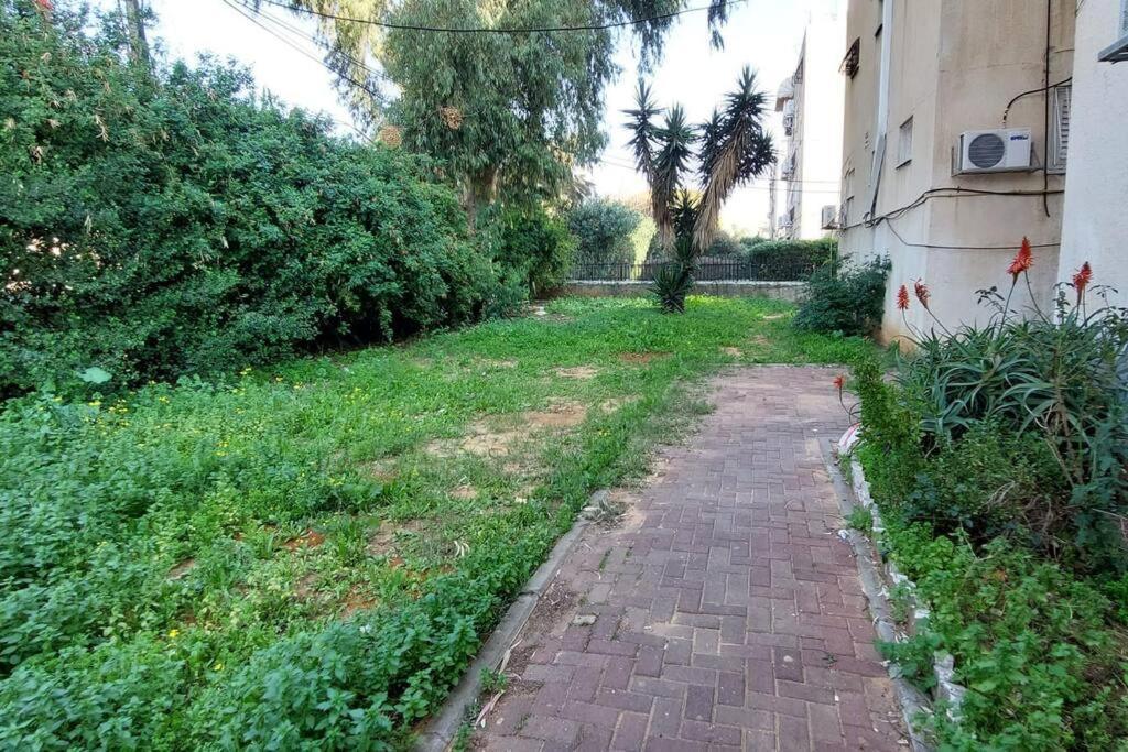 הנביאים 1 נתניה Naveim Apartment Exterior foto
